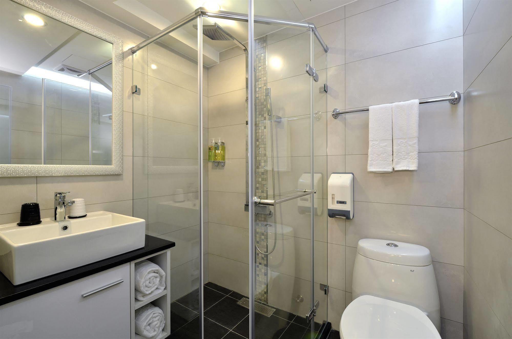 New Stay Inn II - Nanxi Tajpej Zewnętrze zdjęcie