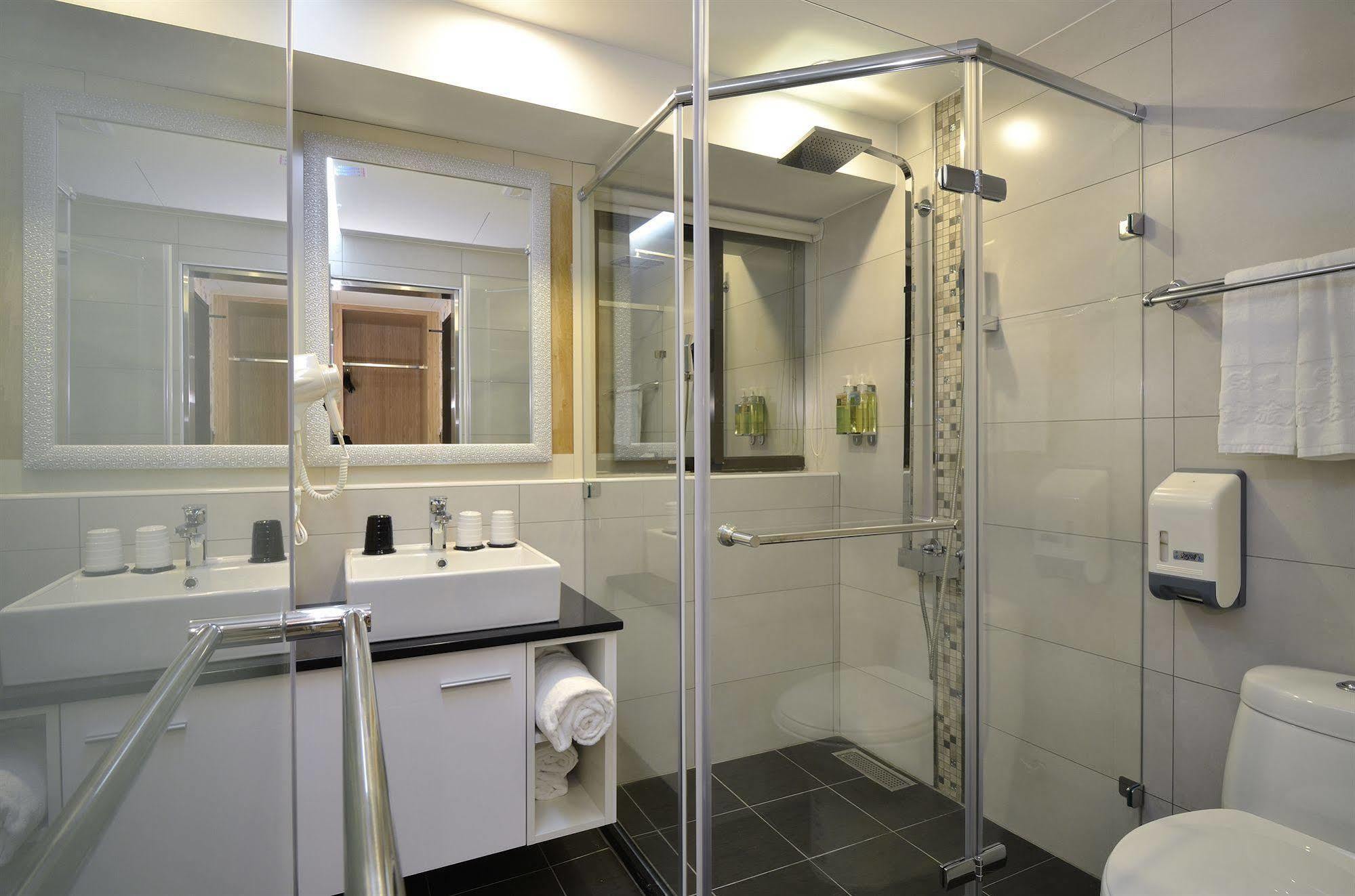 New Stay Inn II - Nanxi Tajpej Zewnętrze zdjęcie